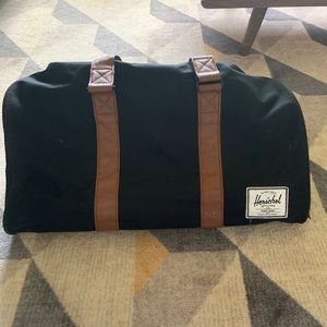 Herschel Duffle Bag with shoulder strap